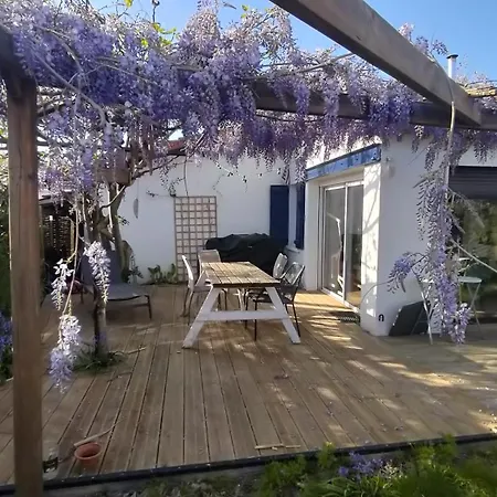 Casa vacanze Maison Bassin D'arcachon Jardin Et Dépendance, 4ch Biganos